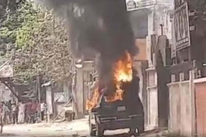 ব্যবসায়ীকে প্রকাশ্যে গুলি করে হত্যা, আওয়ামী লীগ নেতার গাড়িতে আগুন 

