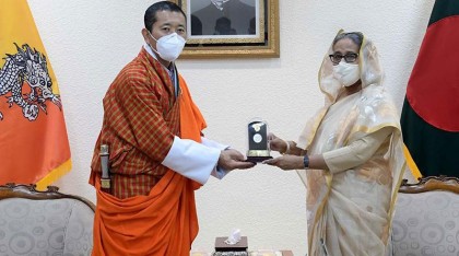 শেখ হাসিনা আমার মায়ের মতো: ডা. লোটে শেরিং

