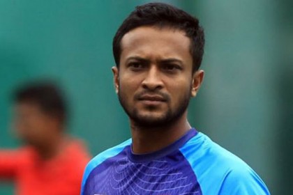 বিসিবি সিইও’র সঙ্গে কথা শেষে ‘গোমড়া’ মুখে বের হলেন সাকিব