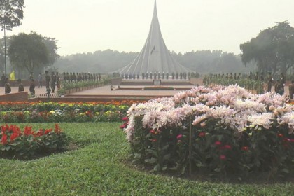 শ্রদ্ধা আর ভালোবাসায় সিক্ত হতে প্রস্তুত জাতীয় স্মৃতিসৌধ