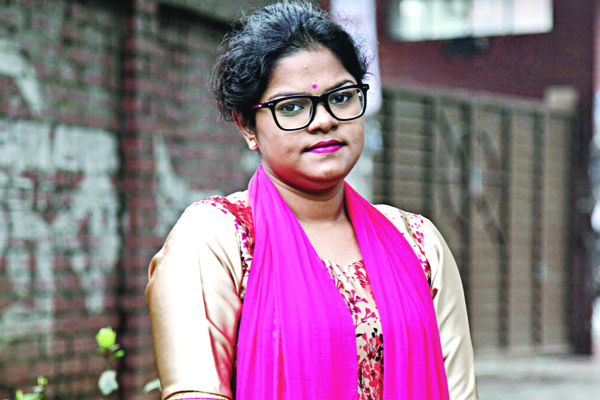 দুই হাত ছাড়াই সফল সেই ফাল্গুনি...
