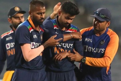 আইপিএল থেকে ছিটকে গেলেন শ্রেয়াস, কে হবে দিল্লির অধিনায়ক?