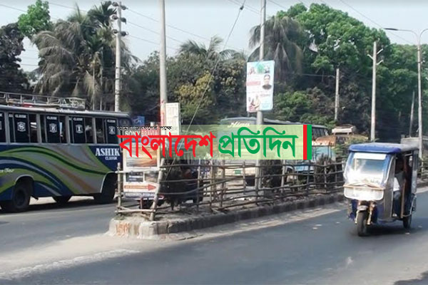 হরতালে মাদারীপুরে গণপরিবহন চললেও যাত্রী চলাচল সীমিত