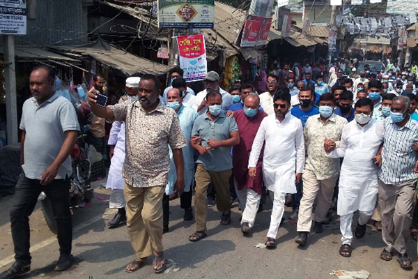 ভাঙ্গা থানায় হামলা ও ভাঙচুরের ঘটনায়
অজ্ঞাত ৩শ জনের বিরুদ্ধে মামলা