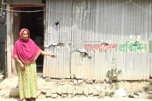 পলাশে ইউপি নির্বাচন: স্বতন্ত্র প্রার্থীর কর্মীর বাড়িতে হামলা