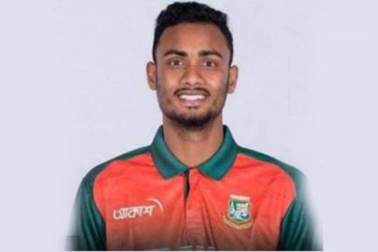 অভিষেকে অনাকাঙ্ক্ষিত রেকর্ড শরিফুলের