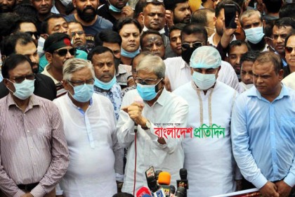 এই রক্ত ঝরানোর দায় 
সরকারের : ফখরুল