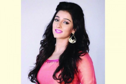 জমি-বাড়ি নেই সায়ন্তিকার, কাঁধে ৪১ লাখ রুপির দেনা 
