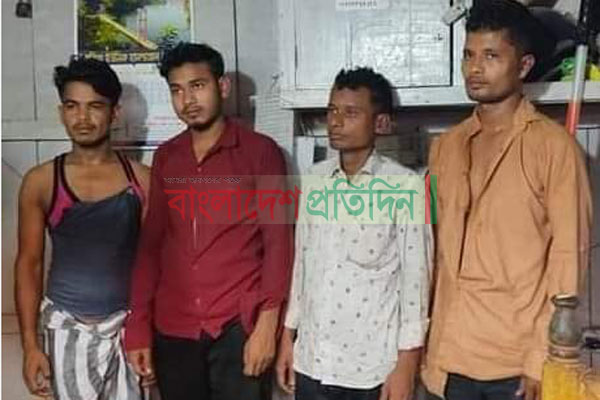 কক্সবাজারে গরুচোর সিন্ডিকেটের চার সদস্য আটক 