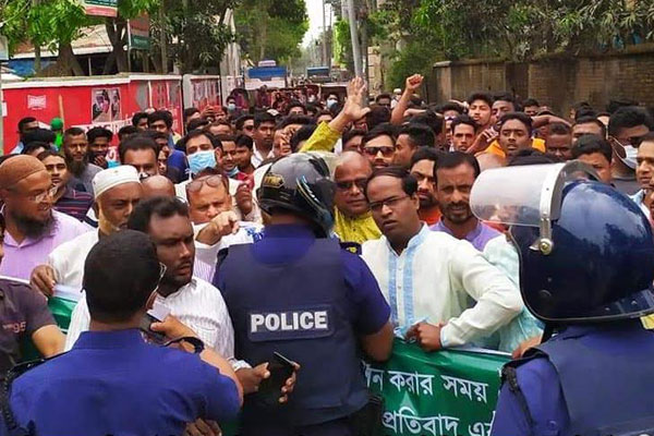 কুড়িগ্রামে জেলা বিএনপির বিক্ষোভ সমাবেশ