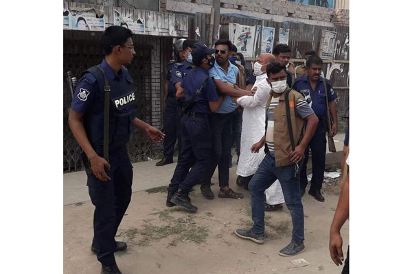 নাটোরে পুলিশি বাধায় বিএনপির সমাবেশ পণ্ড