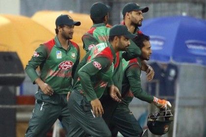 দীর্ঘ ১৫ বছর পর ‘পঞ্চপাণ্ডব’ ছাড়াই মাঠে নেমেছে বাংলাদেশ