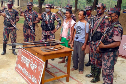 সিলেটে অস্ত্র ও গুলিসহ দুই ভারতীয় আটক