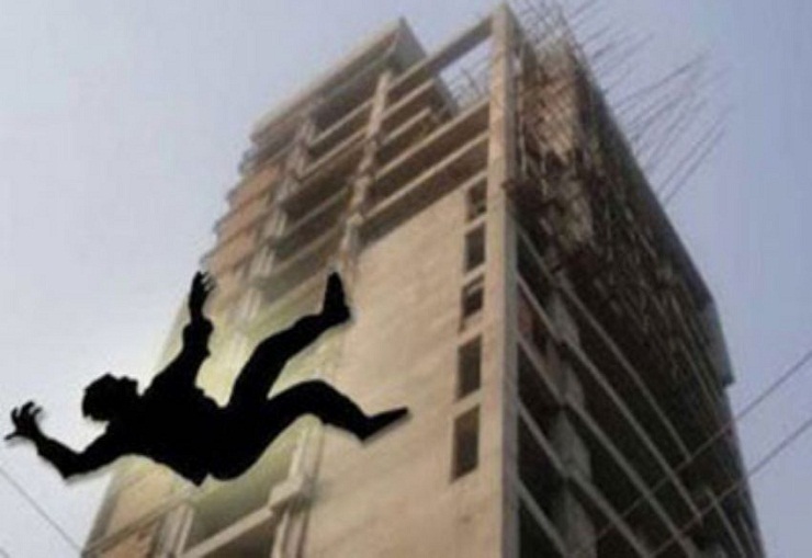 রাজধানীতে নির্মাণাধীন ভবন থেকে পড়ে শ্রমিকের মৃত্যু