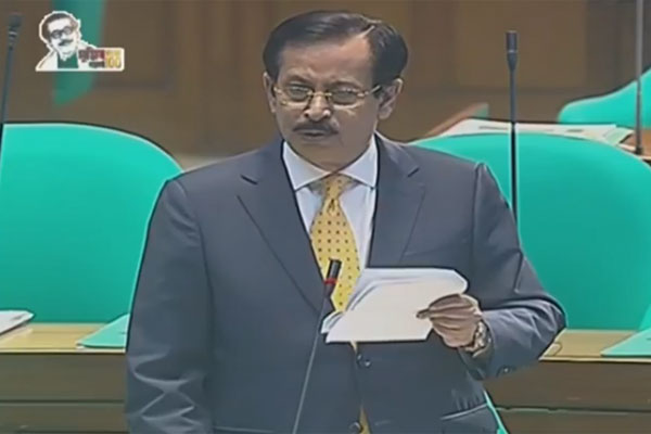 হেফাজতের বিরুদ্ধে কঠোর ব্যবস্থা নেওয়ার দাবি সংসদে