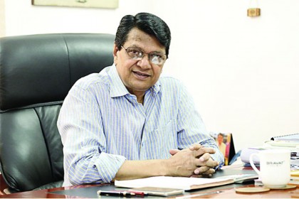 
৭১ বসন্তে আলমগীর...