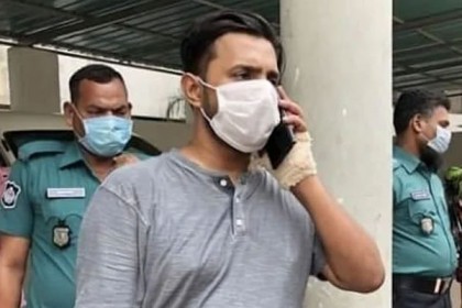 হাতিরঝিলে প্রাইভেটকারে স্ত্রীর লাশ, আটক স্বামী