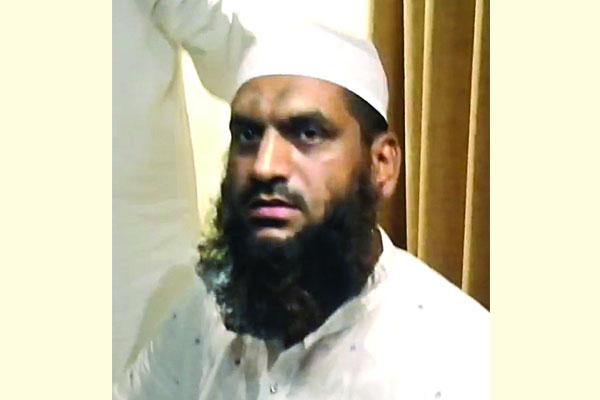 নারায়ণগঞ্জে মামুনুল হককে নিয়ে তোলপাড়