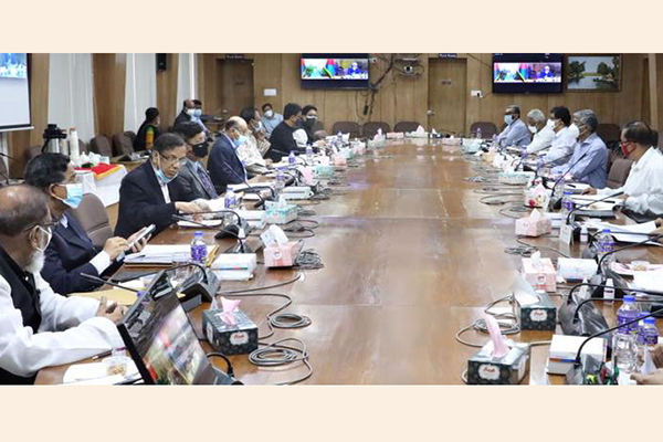 লকডাউন বাড়ানোর বিষয়ে সিদ্ধান্ত বৃহস্পতিবার