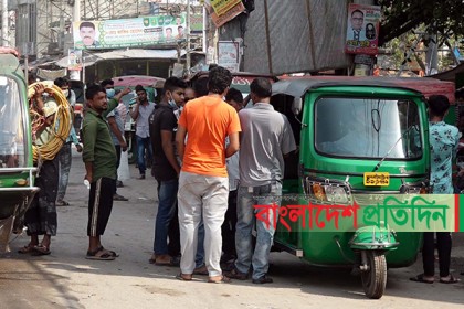 খুলনায় গণপরিবহন বন্ধ, জনজীবন স্বাভাবিক 