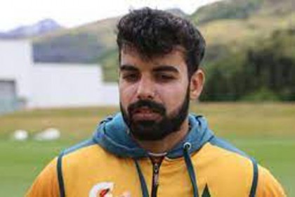 দক্ষিণ আফ্রিকার বিপক্ষে ছিটকে গেলেন শাদাব 