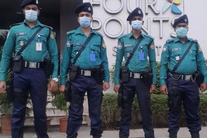 করোনা পরিস্থিতির অবনতি; গরমেও পুলিশকে ফুলহাতা শার্ট পরার নির্দেশ
