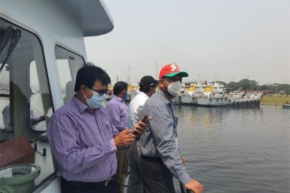 শীতলক্ষ্যায় লঞ্চডুবি; ঘটনাস্থল পরিদর্শনে তদন্ত কমিটি