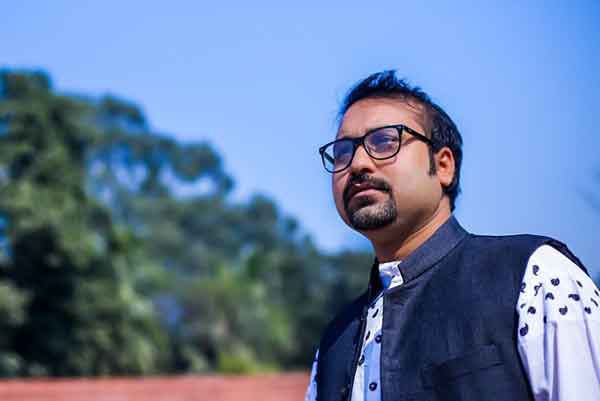‘কার মুখে শুনি অমৃত বাণী’ 