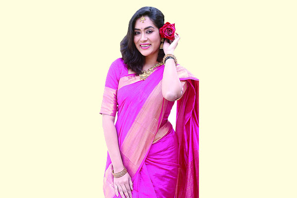 পরীরূপে মম