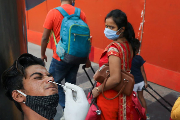 করোনা আক্রান্তের সব রেকর্ড ভাঙলো ভারত 