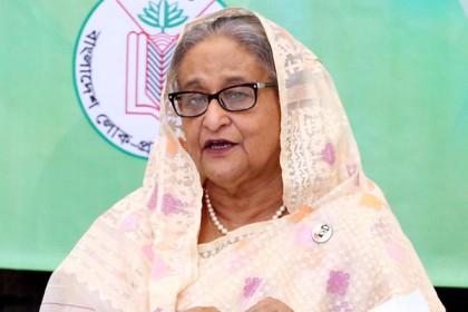 করোনা থেকে মানুষকে বাঁচাতে আরও কঠোর পদক্ষেপ নিতে হবে : প্রধানমন্ত্রী