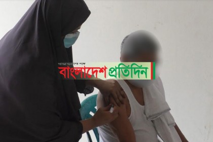 ঝিনাইদহে করোনার দ্বিতীয় ডোজের টিকা প্রদান শুরু