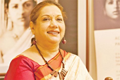 আইসিইউতে কবরী