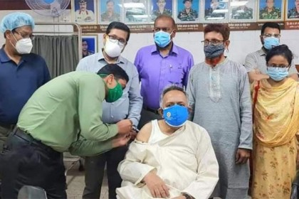 রাজশাহীতে ভ্যাকসিনের দ্বিতীয় ডোজ শুরু