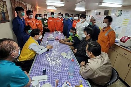 দক্ষিণ কোরিয়ান সেই জাহাজ ছেড়ে দিল ইরান