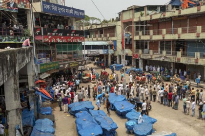 স্বাস্থ্যবিধি না মানলে দোকান বন্ধের হুঁশিয়ারি নিউমার্কেট সভাপতির