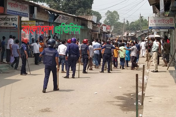 লালমনিরহাটে আওয়ামী লীগ ও ছাত্রলীগের সংঘর্ষে আহত ১০
