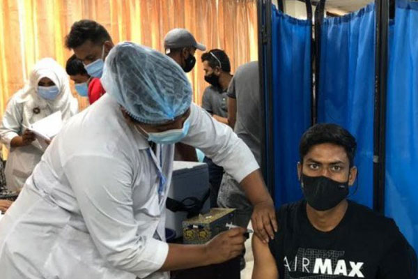 করোনা: দ্বিতীয় ডোজের টিকা নিলেন ক্রিকেটাররা