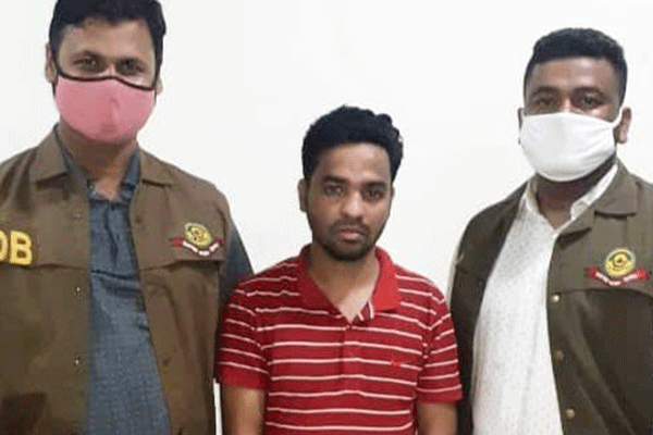 চট্টগ্রামে ৫ হাজার ইয়াবাসহ যুবক গ্রেফতার