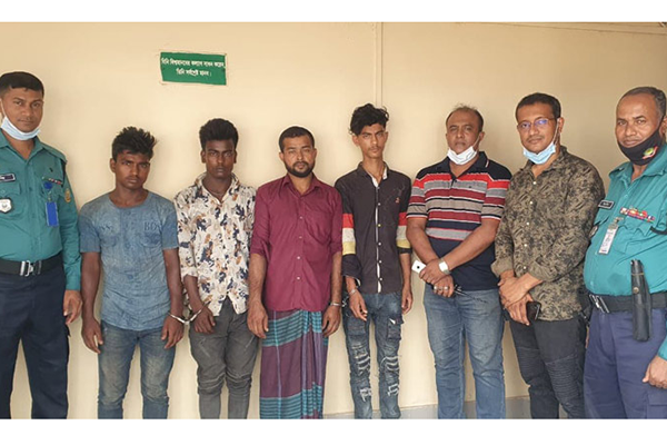 ধর্ষণ ও আপত্তিকর ভিডিও ধারণ করে মুক্তিপণ দাবি, গ্রেফতার ৪