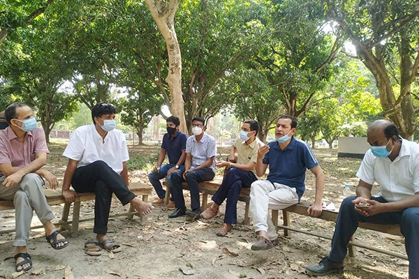 রাবি উপাচার্যের বিরুদ্ধে ‌‘লুকোচুরি’ খেলার অভিযোগ