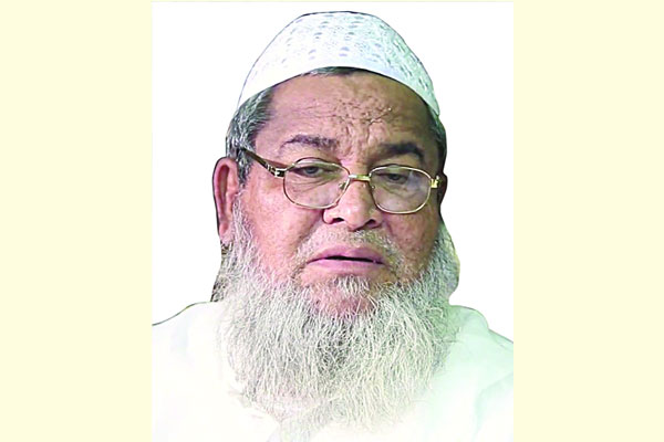 বাবুনগরীসহ ৪৩ জনের বিরুদ্ধে প্রতিবেদন