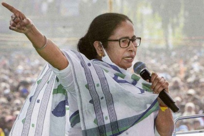ভোট চাইতে এলে ওদের মুখে ঝামা ঘষে দিন : মমতা