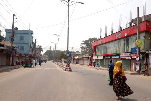 ঠাকুরগাঁওয়ে কঠোর লকডাউনে নিরব শহর