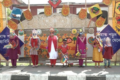 বরিশালে প্রতীকী মঙ্গল শোভাযাত্রা