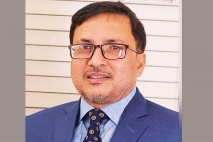 বিশেষজ্ঞরা নিরাপদ বাক্সে বসে বিভ্রান্তিকর বক্তব্য দিচ্ছেন: স্বাস্থ্যের মহাপরিচালক