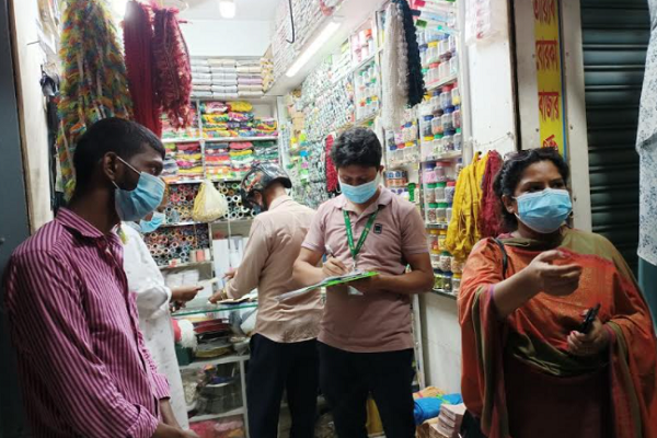 শ্রীপুরে শপিংমলে ভ্রাম্যমাণ আদালতের অর্থদণ্ড