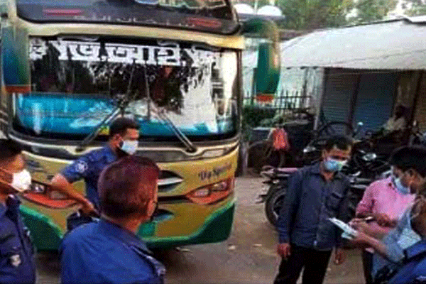 দিনাজপুরে স্বাস্থ্যবিধি না মানায় জরিমানা