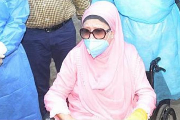 হাসপাতালে নেয়া হচ্ছে খালেদা জিয়াকে

