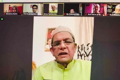 সরকার মানুষের জীবন-জীবিকা নিয়ে ছিনিমিনি খেলছে: ফখরুল

